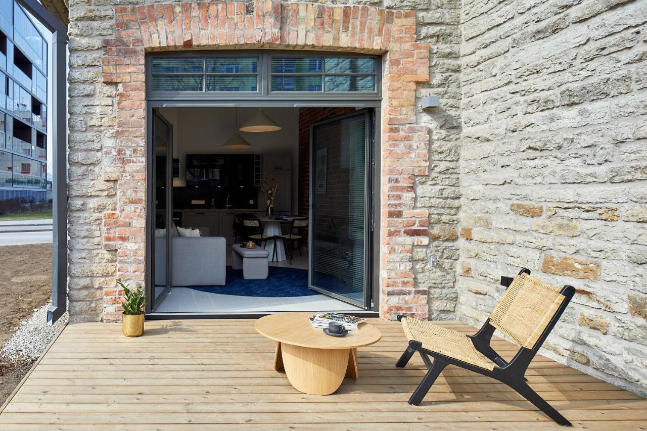 High Ceiling Loft With Its Own Backyard And A Terrace Apartment Талин Екстериор снимка