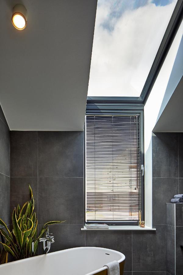 High Ceiling Loft With Its Own Backyard And A Terrace Apartment Талин Екстериор снимка