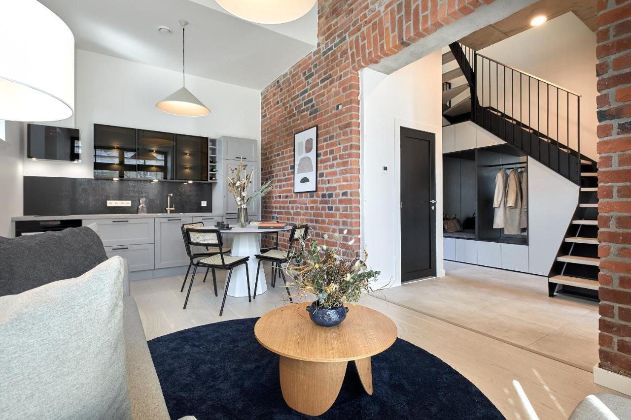 High Ceiling Loft With Its Own Backyard And A Terrace Apartment Талин Екстериор снимка