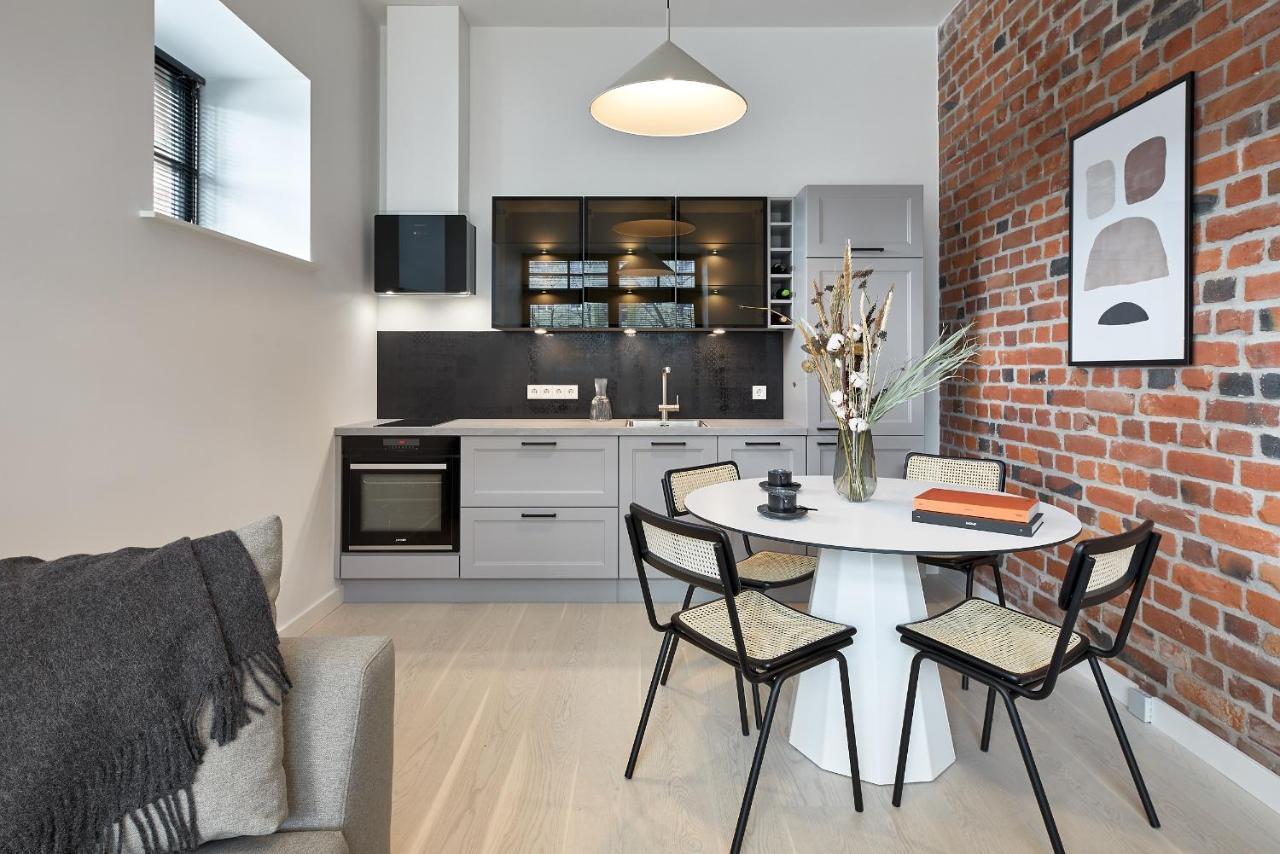 High Ceiling Loft With Its Own Backyard And A Terrace Apartment Талин Екстериор снимка