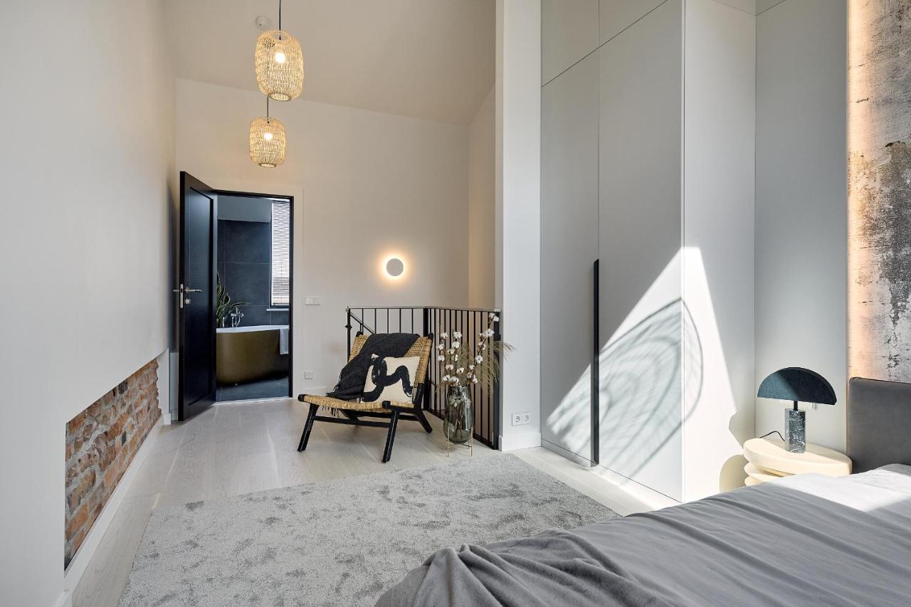 High Ceiling Loft With Its Own Backyard And A Terrace Apartment Талин Екстериор снимка